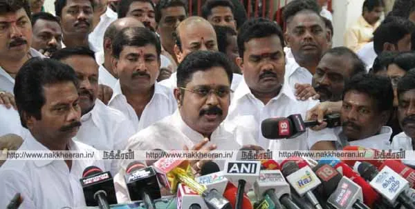 ttv dhinakaran